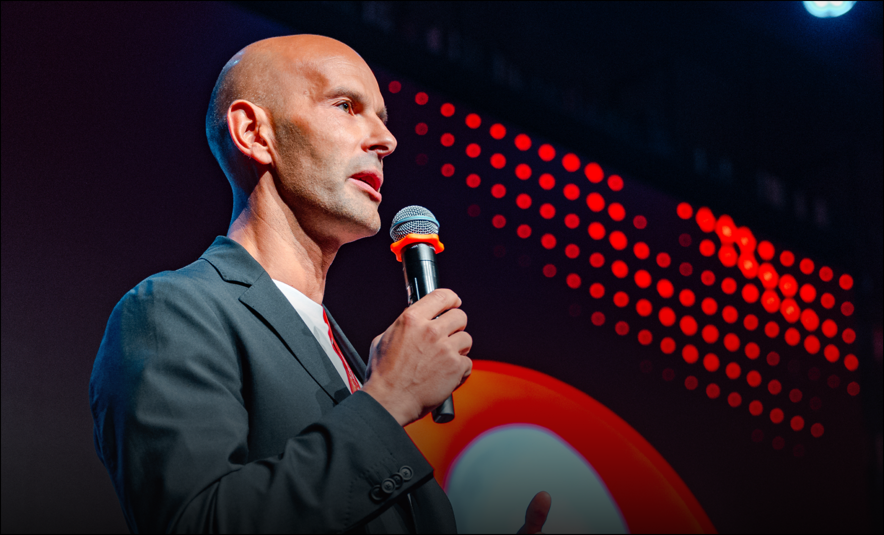 Алексей  Баранов: как знания и опыт становятся точкой роста для целой индустрии